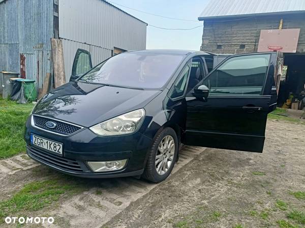 Ford Galaxy - 1