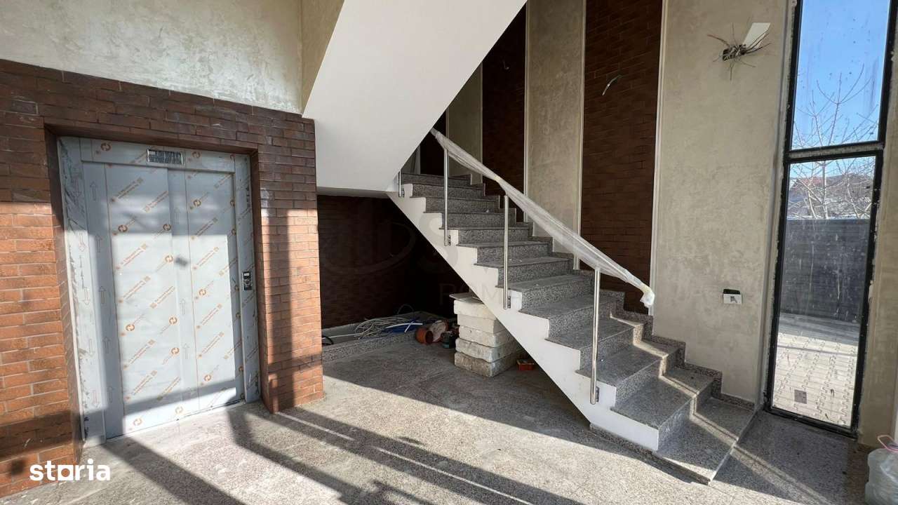 Spatiu comercial de inchiriat in Tunari  vis-a-vis de Amber Forest 200 - Imagine principală: 4/15