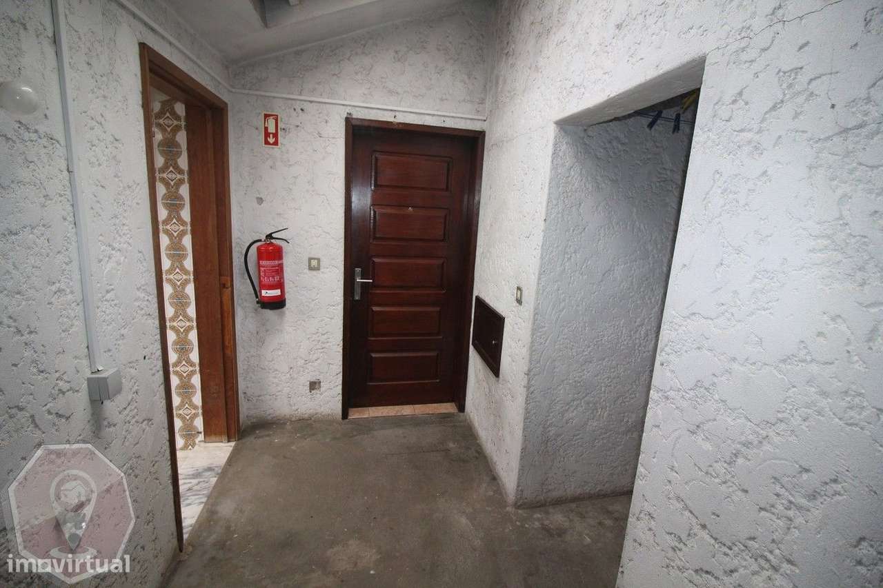 Apartamento T2 Vale de Cambra - para investidor-24