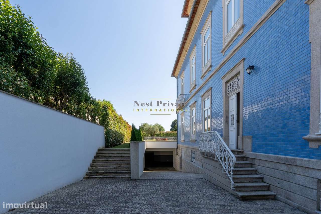 Palacete à venda na Rua de Álvares Cabral-49