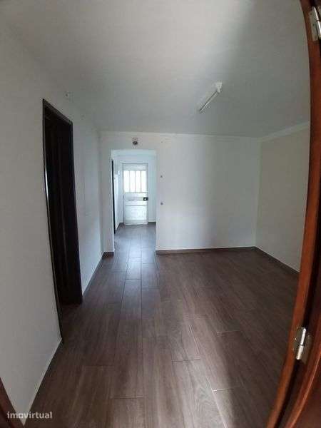 Moradia em canal-caveira - Grande imagem: 4/8