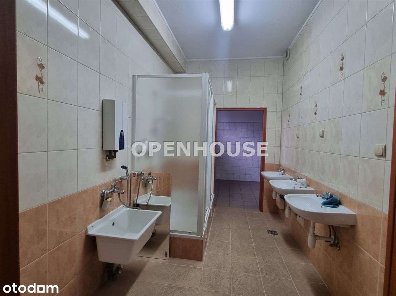 Dom,Biura,Garaże Wys.5m,10 miejsc par.Dział-1700m2-8