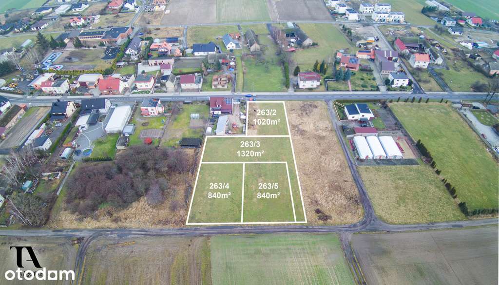 Grunt inwestycyjny przy głównej drodze Jezierzyce-0