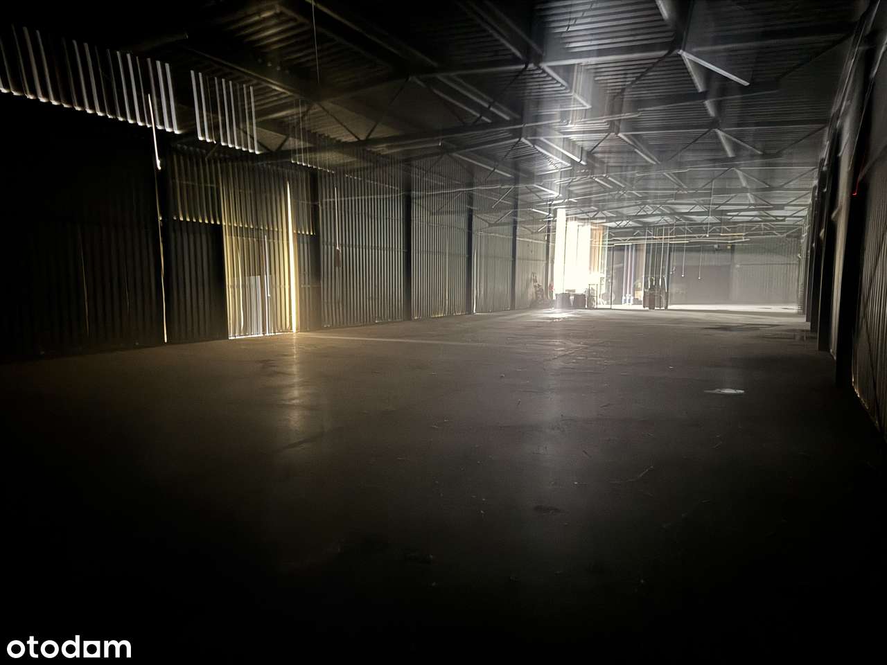 Wynajmę 2 magazyny oraz 1 halę - Pełny obrazek: 2/20