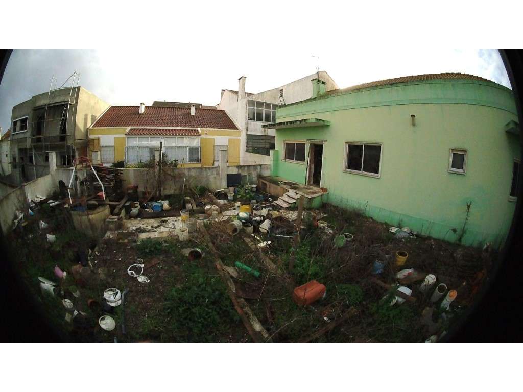 Moradia Térrea T3 com Garagem e Amplo Logradouro - Centro do Samouco-27