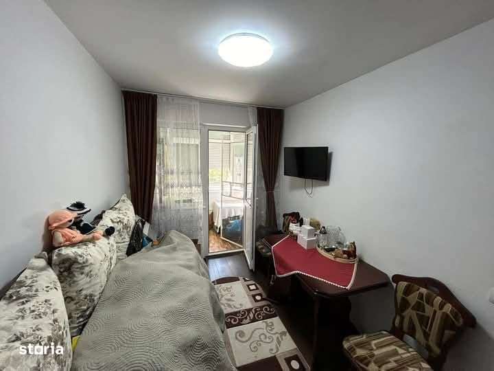 Apartament 3 camere confort 2, zona Viziru 2, etaj 3. - Imagine principală: 2/8