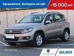 Volkswagen Tiguan - 1