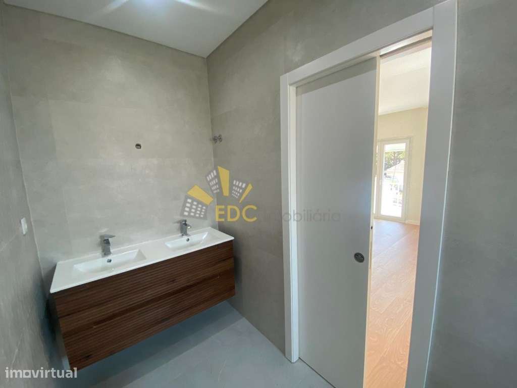 OFERTA ESCRITURA NOTARIAL| Moradia T3+1 | Construção Nova | Localiz...-44