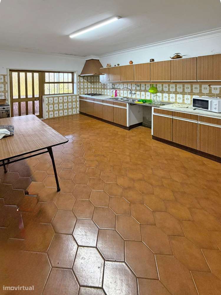 Moradia T4 de três frentes em Baguim do Monte - Exclusivo - Grande imagem: 4/27