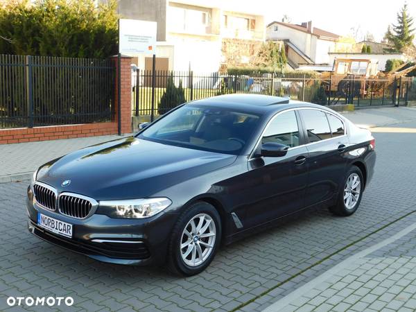 BMW Seria 5 520d Efficient Dynamics Edition - 23