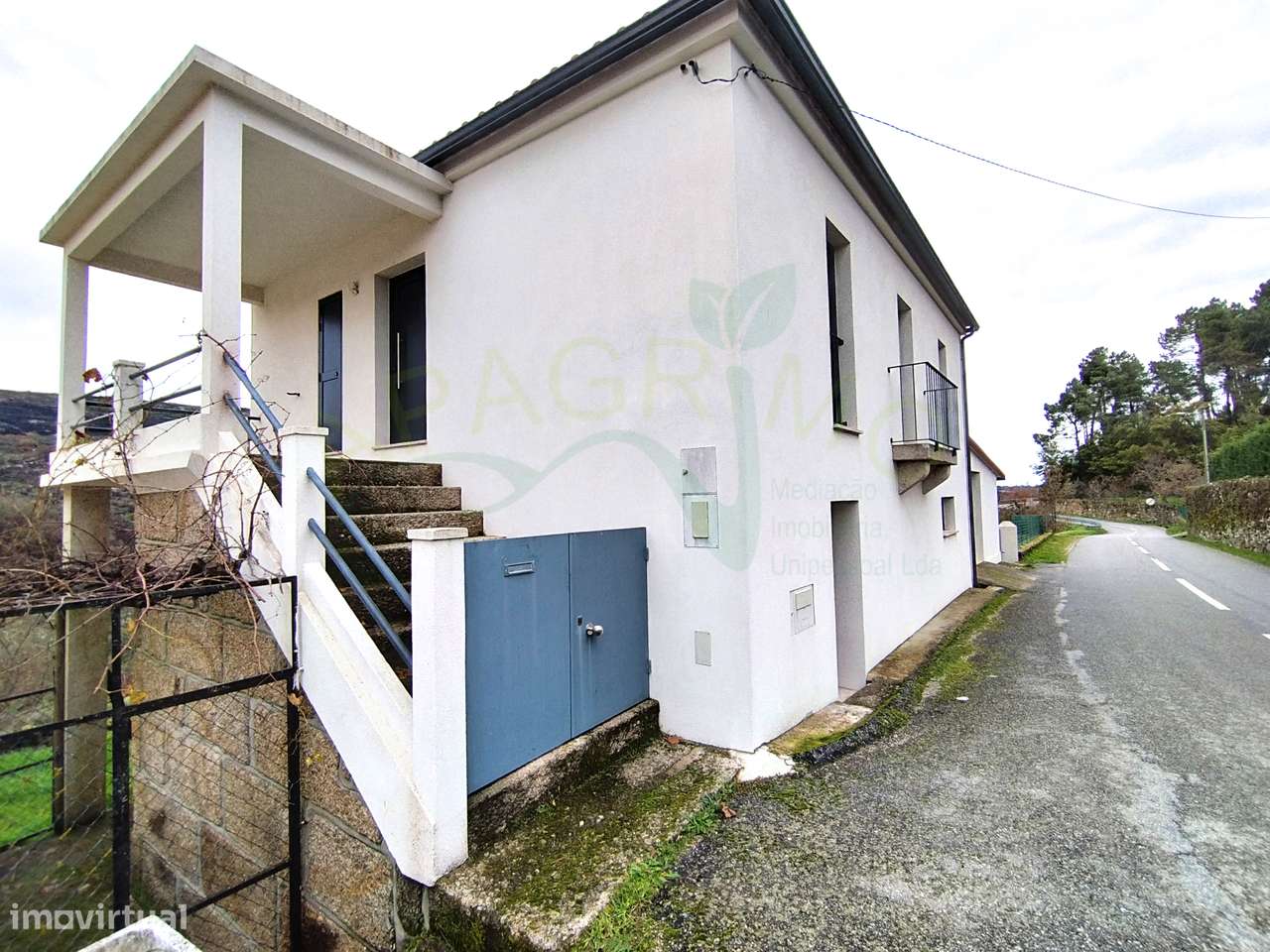 Moradia T2 com garagem e terraço em Penedono - Grande imagem: 4/21