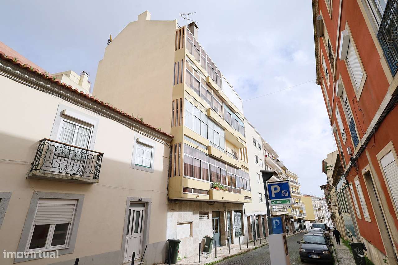 T2 – Renovado - Elevador - Varanda - Graça - Grande imagem: 3/31