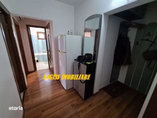 Apartament cu 2 camere POLITIE = complet Utilat