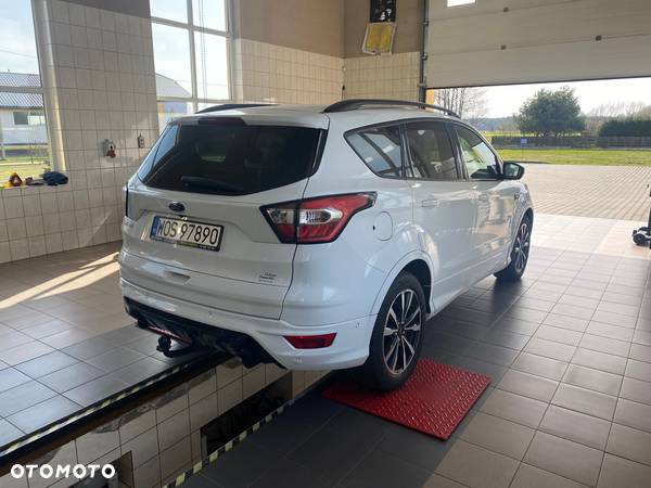 Ford Kuga 2.0 TDCi 2x4 ST-Line - 32