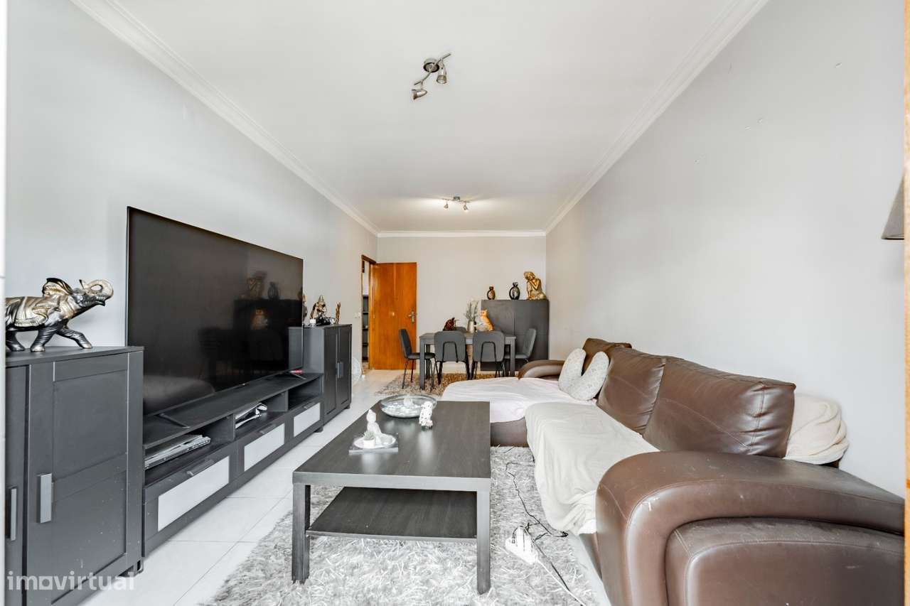 Apartamento T3 com garagem fechada e sótão – Rua do Cruzeiro, Braga-13