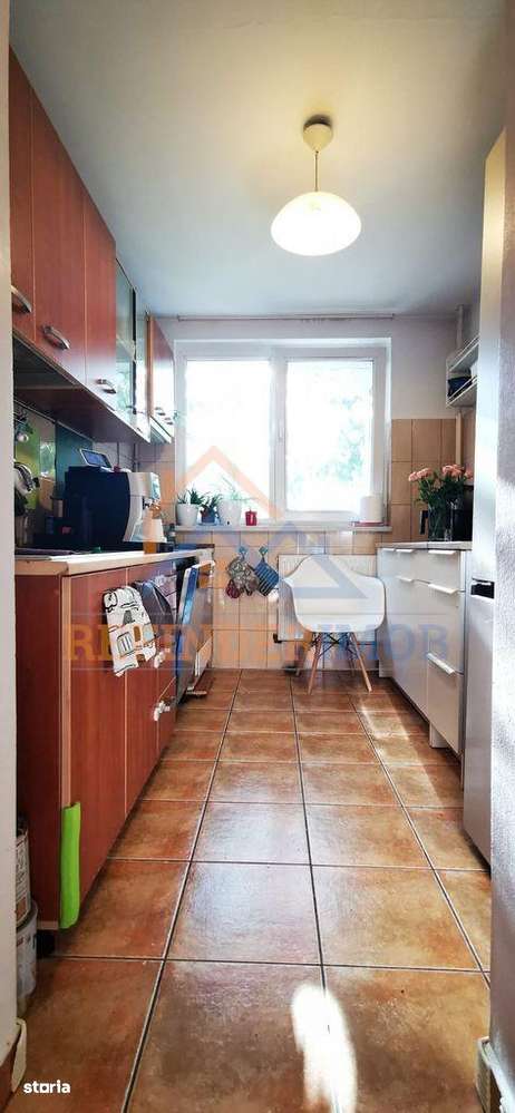 Apartament de vanzare cu 2 camere, zona Titan-3