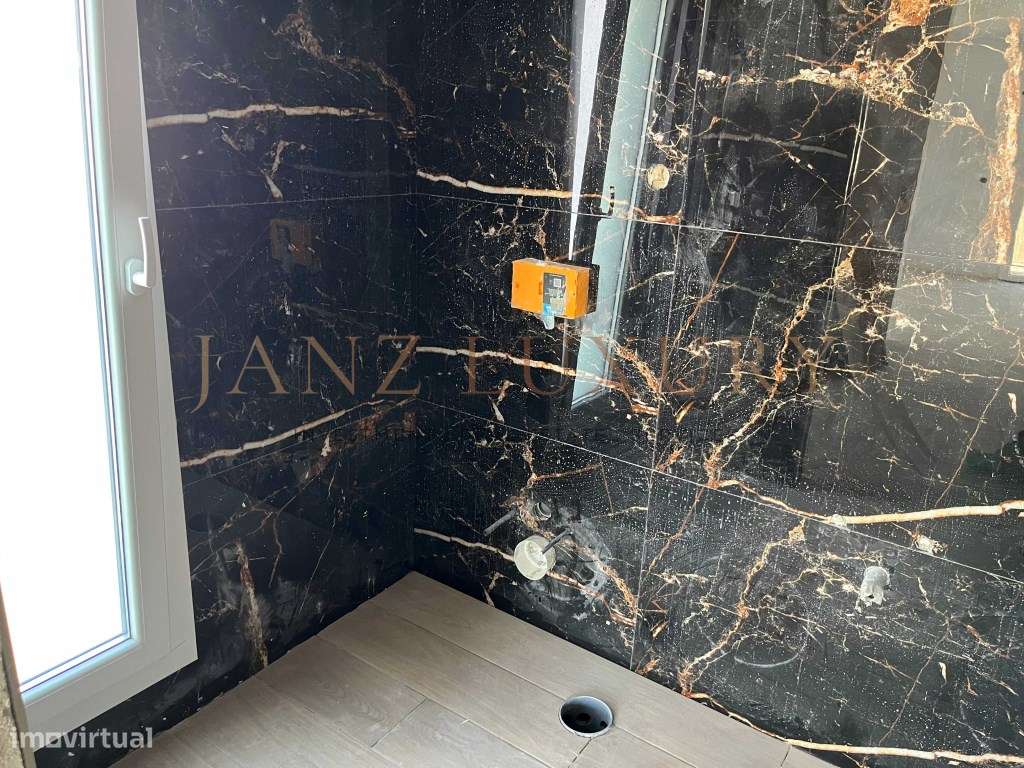 Moradia Térrea T4 com Piscina e Jardim em Fernão Ferro-36