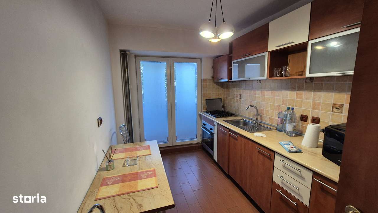 Apartament cu 3 camere - Stefan cel Mare - bloc an 1979 - Imagine principală: 5/10