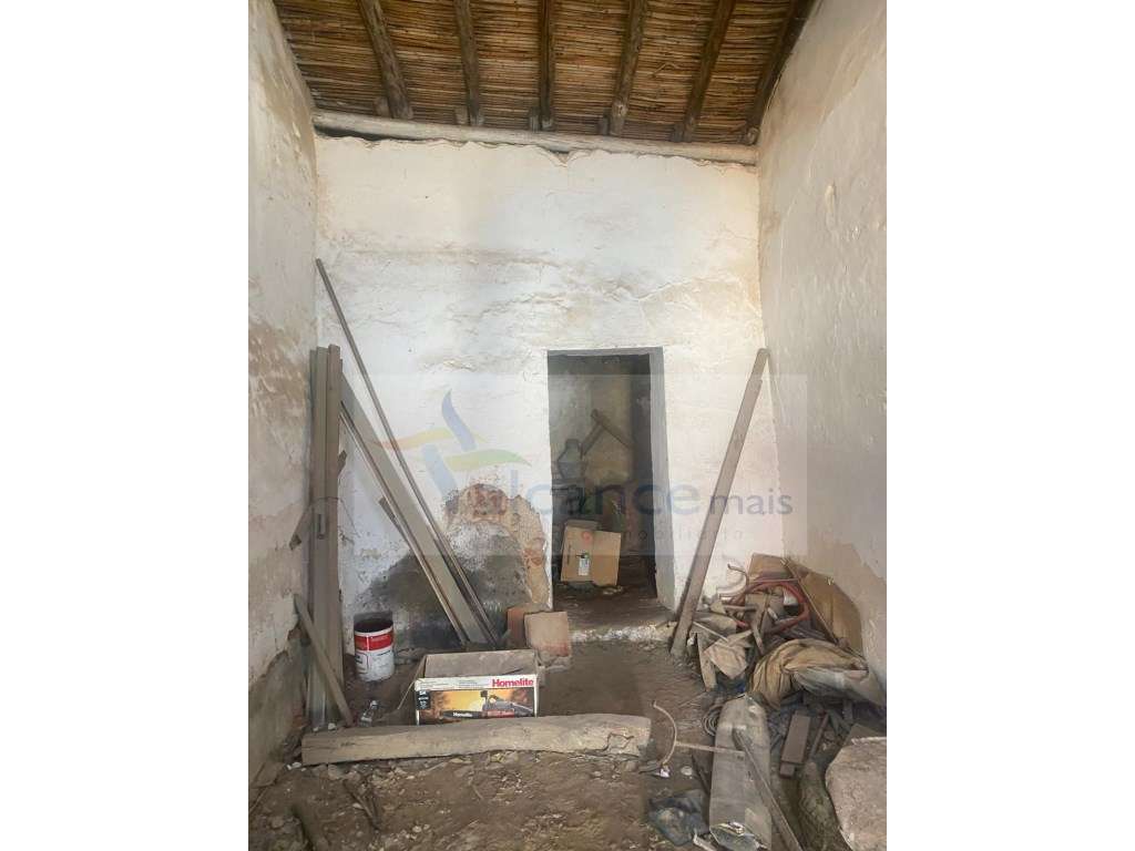 Oportunidade de Investimento em Vila Nova de São Bento-3