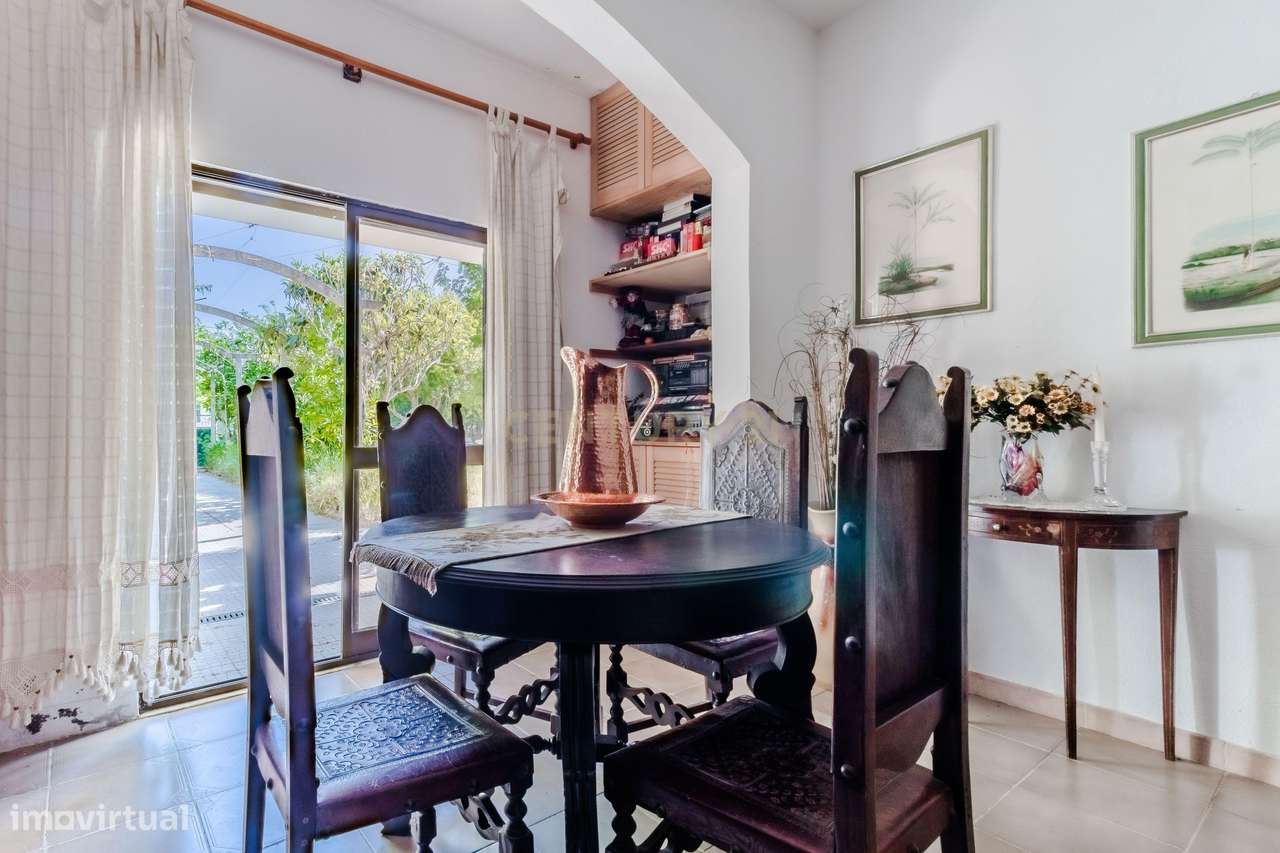 Casa T2 em Fernão Ferro, Seixal - Oportunidade Única!-6