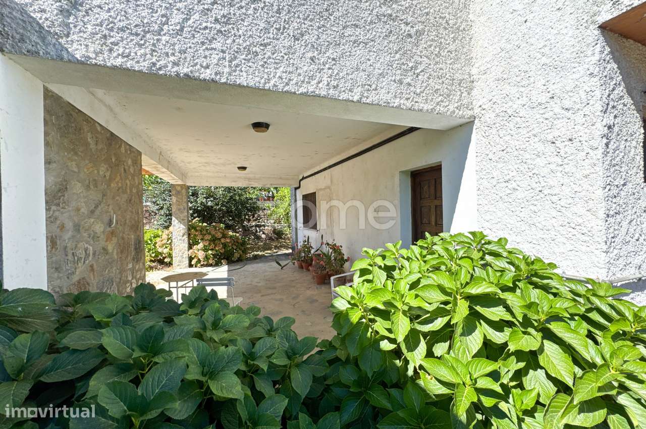 Moradia T6 em Alijó-19
