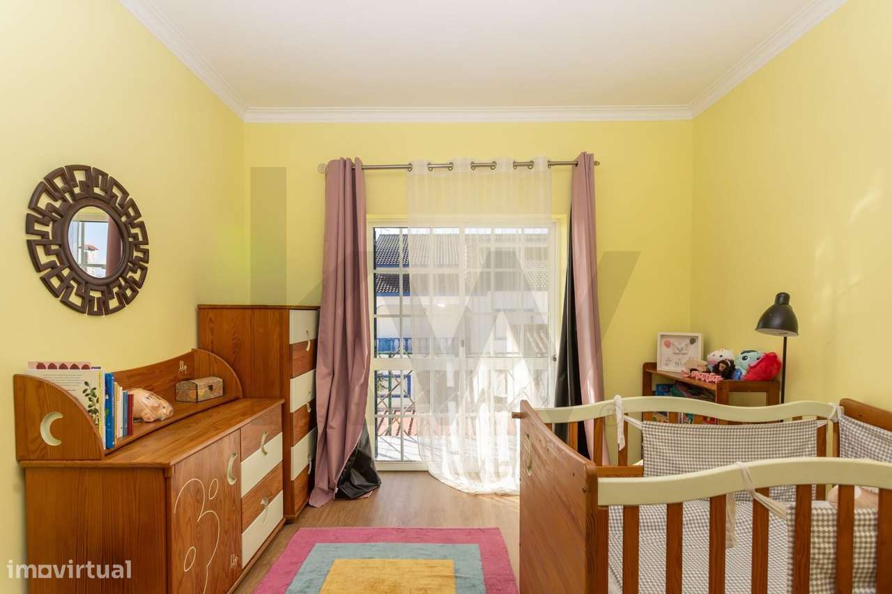 Moradia T4 na Moita – Zona do Palheirão | Excelente Exposição Solar-25