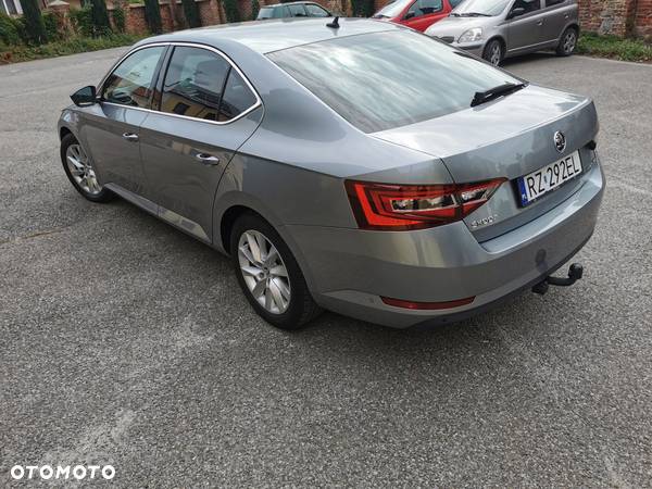 Skoda Superb 2.0 TDI Active - 5