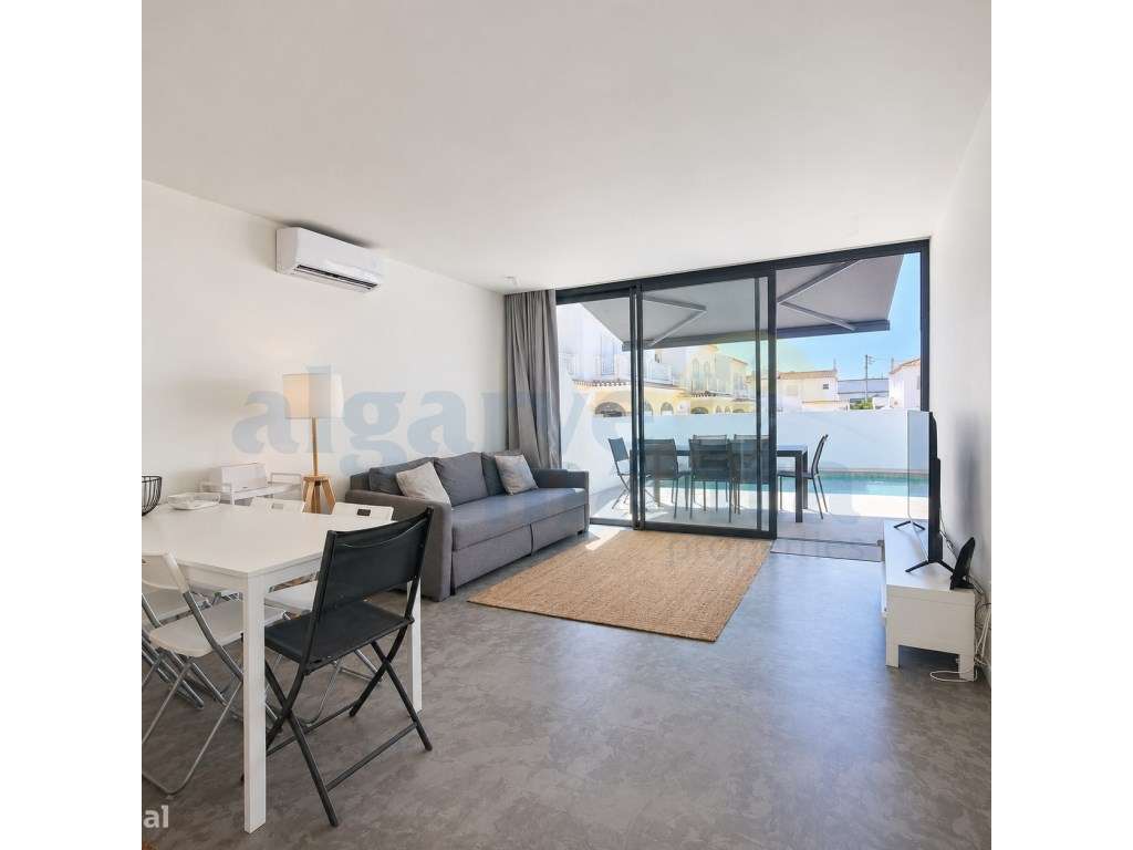 Moradia T3 Geminada com Piscina Privada em Manta Rota-5