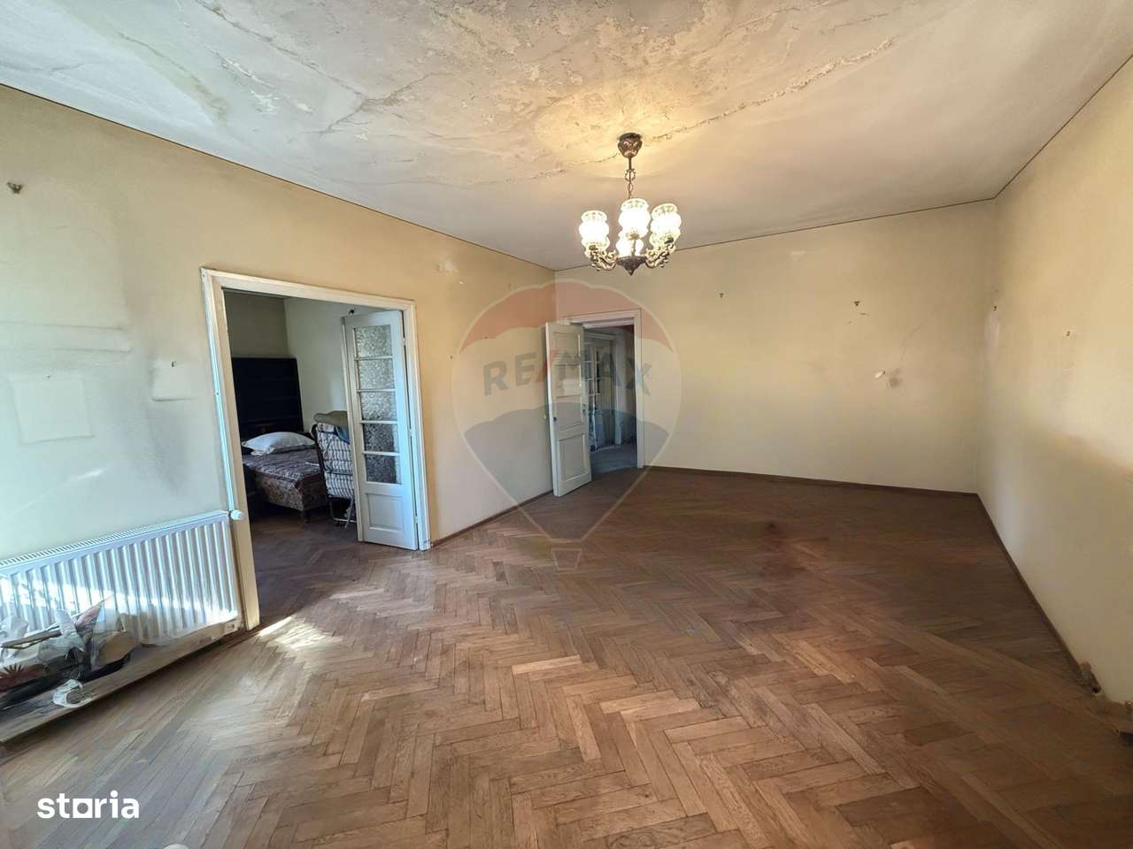 Teren 1100 mp si Casa Strada Luica Sector 4-11