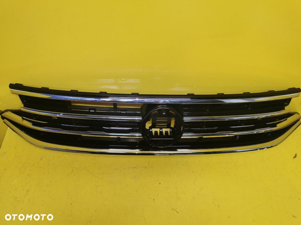 TIGUAN II LIFT R-LINE GRILL ATRAPA 5NA853651AL - 2