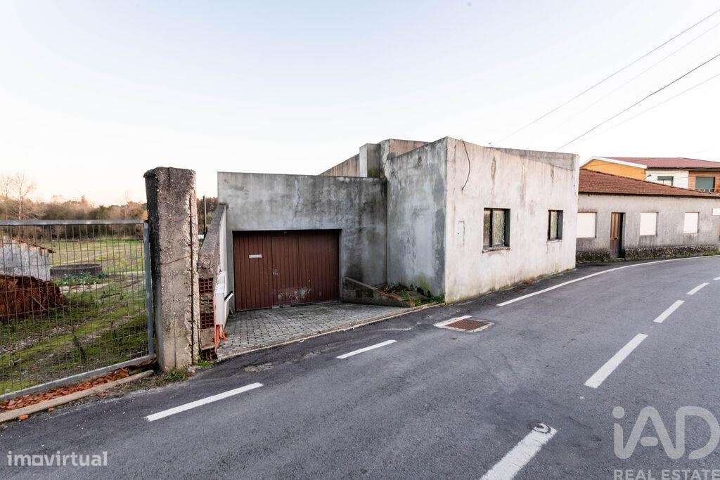 Moradia isolada T4 em Eixo e Eirol de 305 m2 - Grande imagem: 2/30