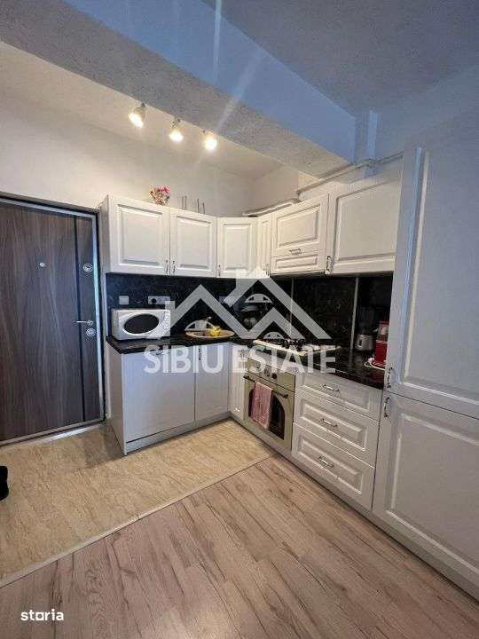 Apartament de vanzare, 2 camere mobilat utilat, bloc cu lift - Imagine principală: 5/18