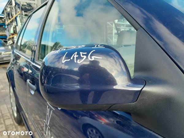 VW GOLF IV LUSTERKO PRAWE PRZEDNIE PRAWY PRZÓD KOLOR: LA5G - 1