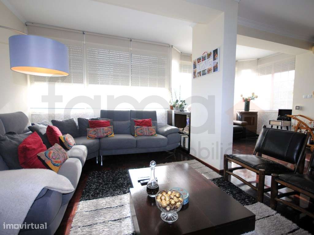 **Oportunidade Única: Moradia T6 à Venda!**-37