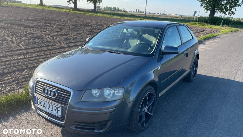 Audi A3 1.6 Ambiente - 1