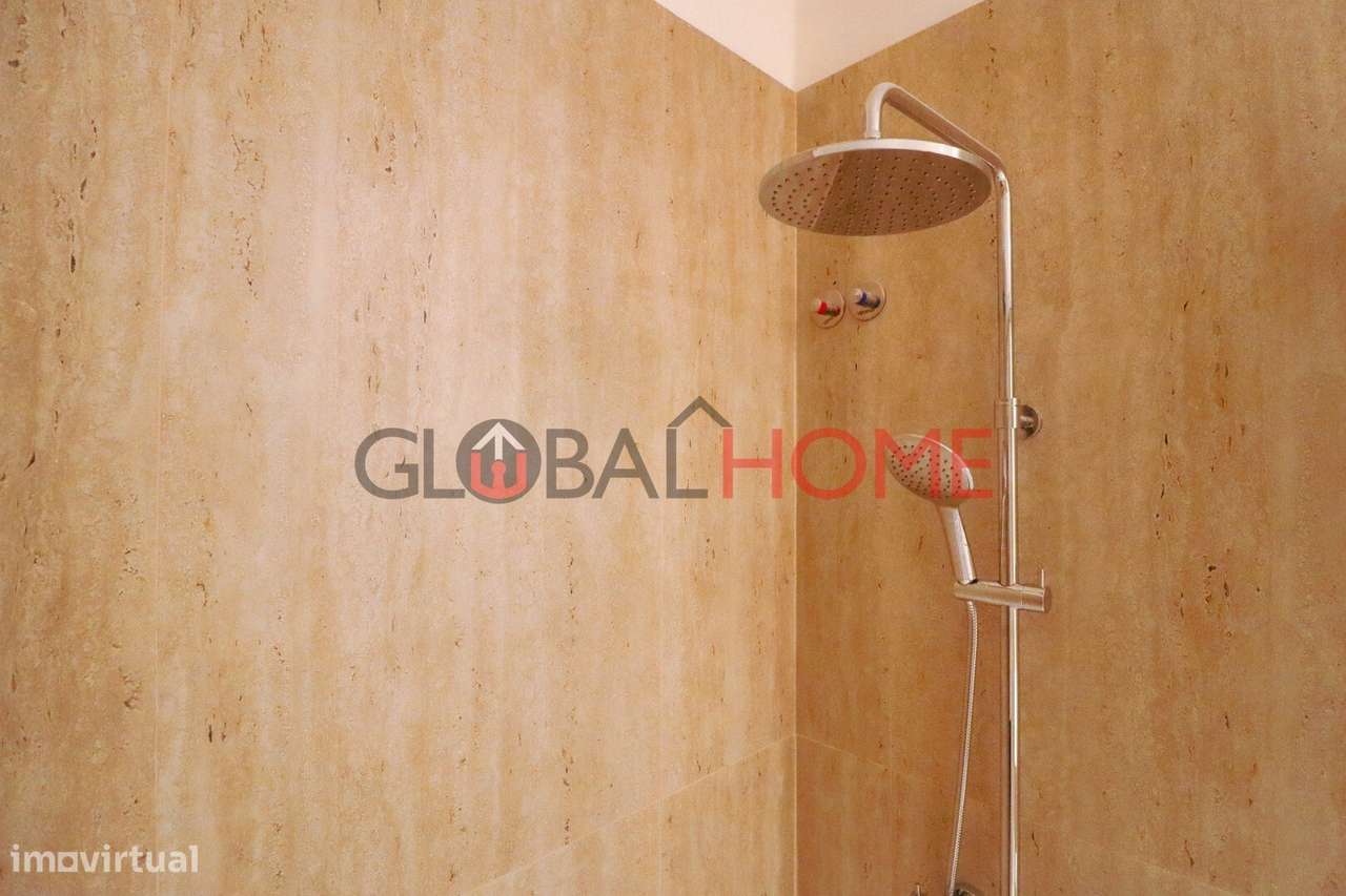 Apartamento T2 Renovado com Terraço em Fânzeres-36