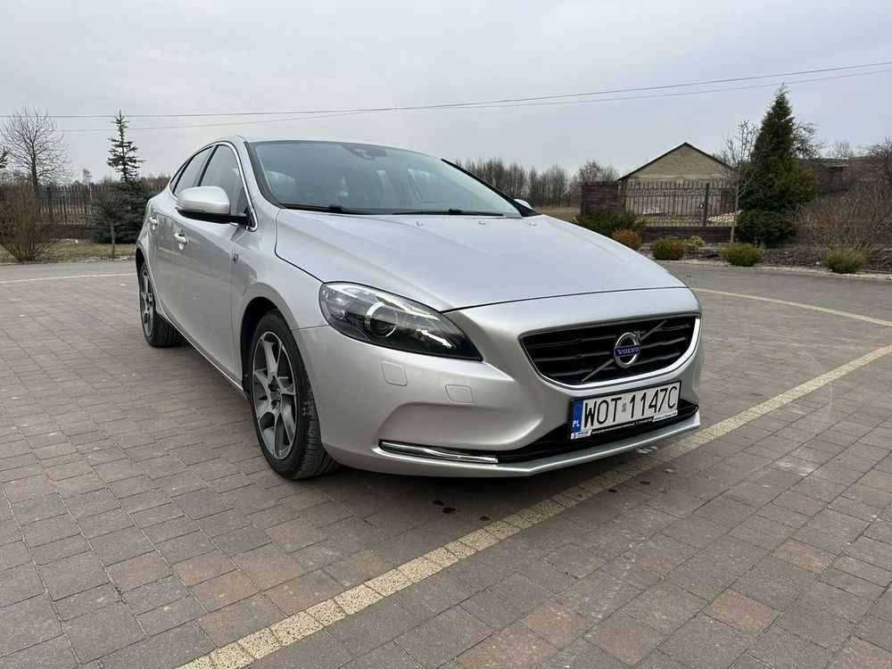 Volvo V40 II 2015