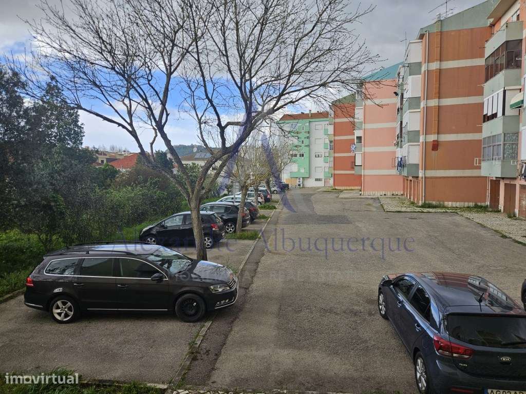 Apartamento T3 com Terraço de 80 m² e Parqueamento Privativo-15