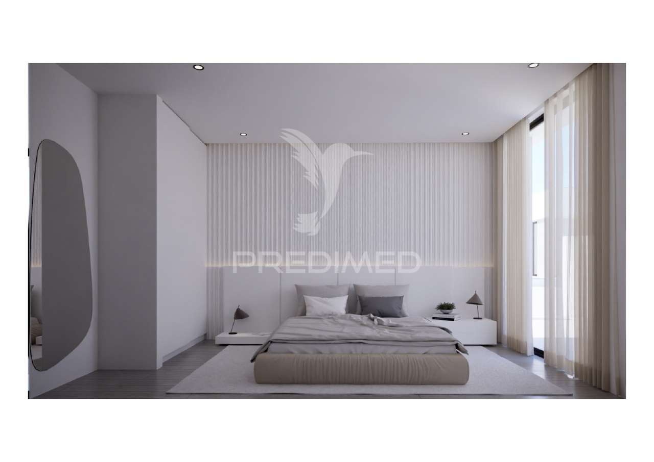 Moradia T4 térrea, com 3 suites e piscina no Condomínio Tower Village - Grande imagem: 5/35