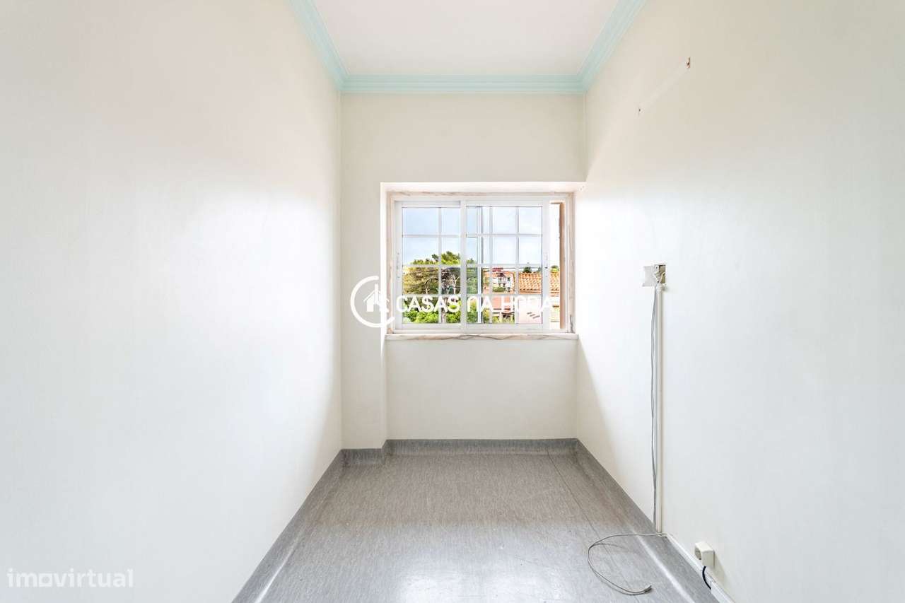 Andar de Moradia  convertida em clínica | Potencial para habitação ...-17