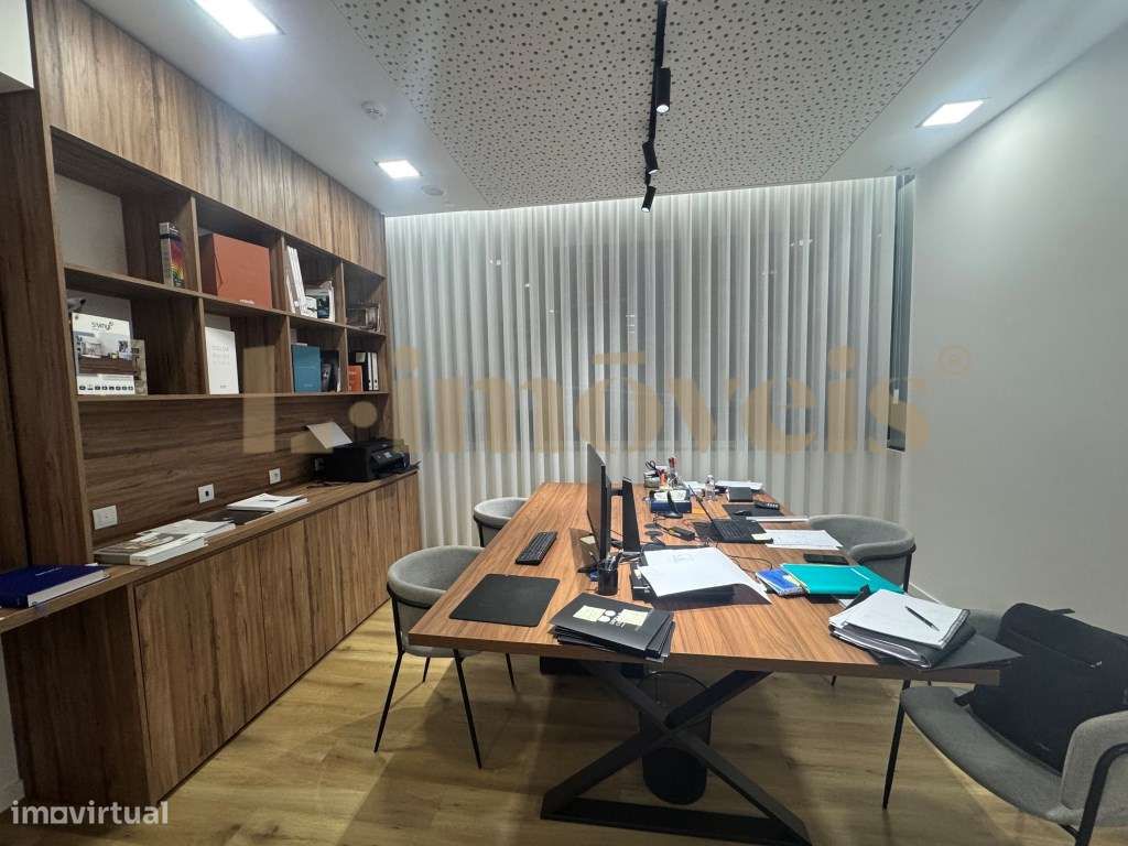 TRESPASSA-SE ESCRITÓRIO TOTALMENTE EQUIPADO, CENTRO DE FELGUEIRAS - Grande imagem: 5/8