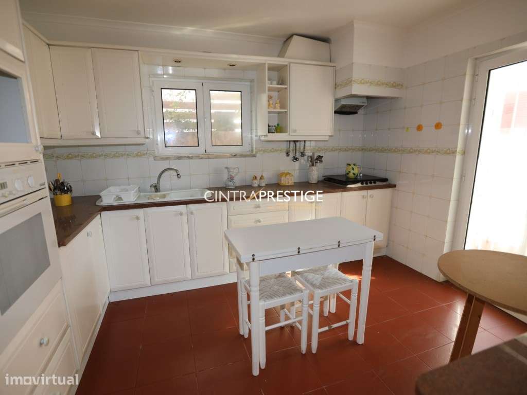 Moradia T3 e anexo T2 com Vista Deslumbrante para a Serra de Sintra...-13