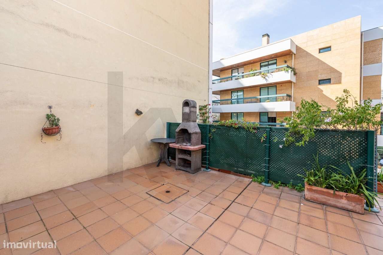Moradia T3 no Centro da Maia –A 2 Min. do Metro Jardim, Garagem para 2-40