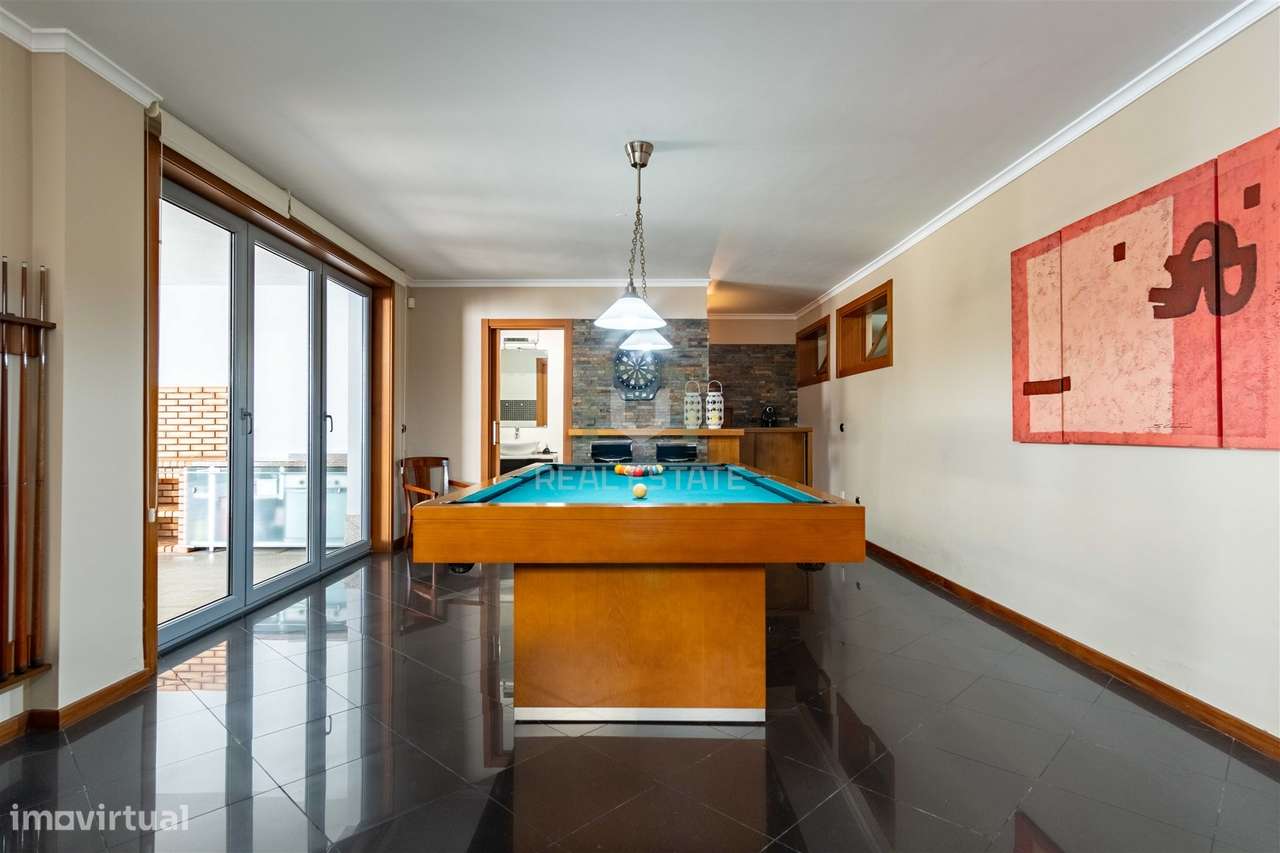 MORADIA  INDIVIDUAL COM PISCINA EM VALONGO-50