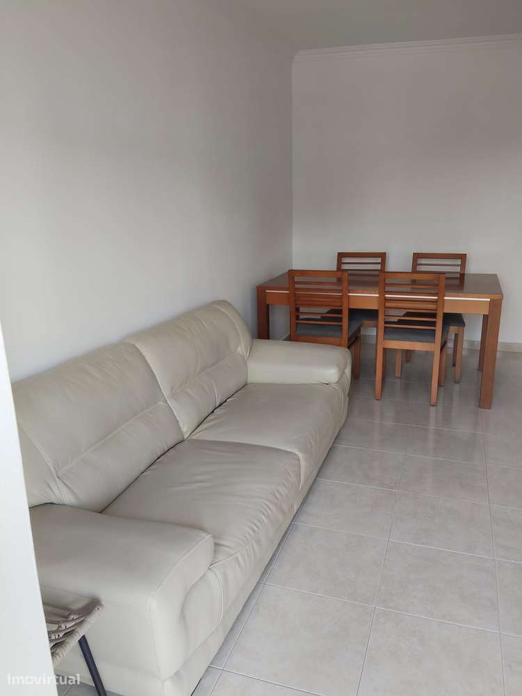 Arrendo T2 no Feijó - Grande imagem: 3/10