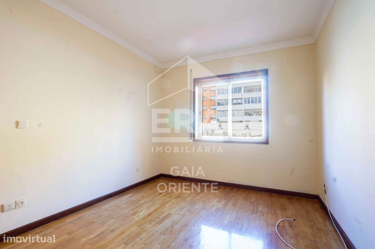 T3 com Garagem junto à Praia de Matosinhos-26