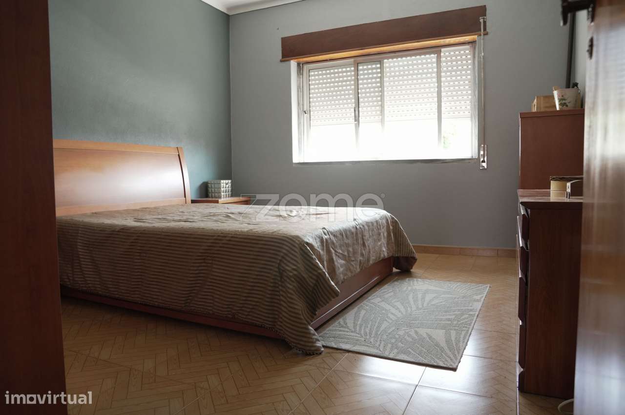 Moradia T4 com 266 m² de construção, e vista para o Castelo de Palm...-11