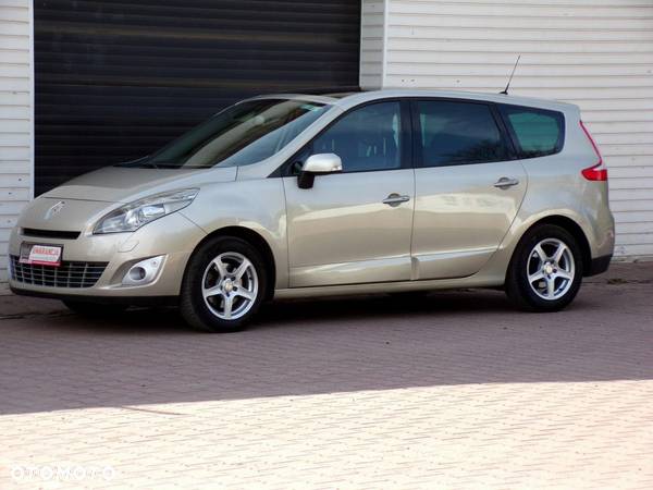 Renault Grand Scenic - 8