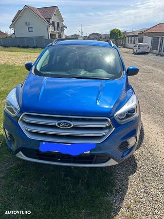 Ford Kuga - 1