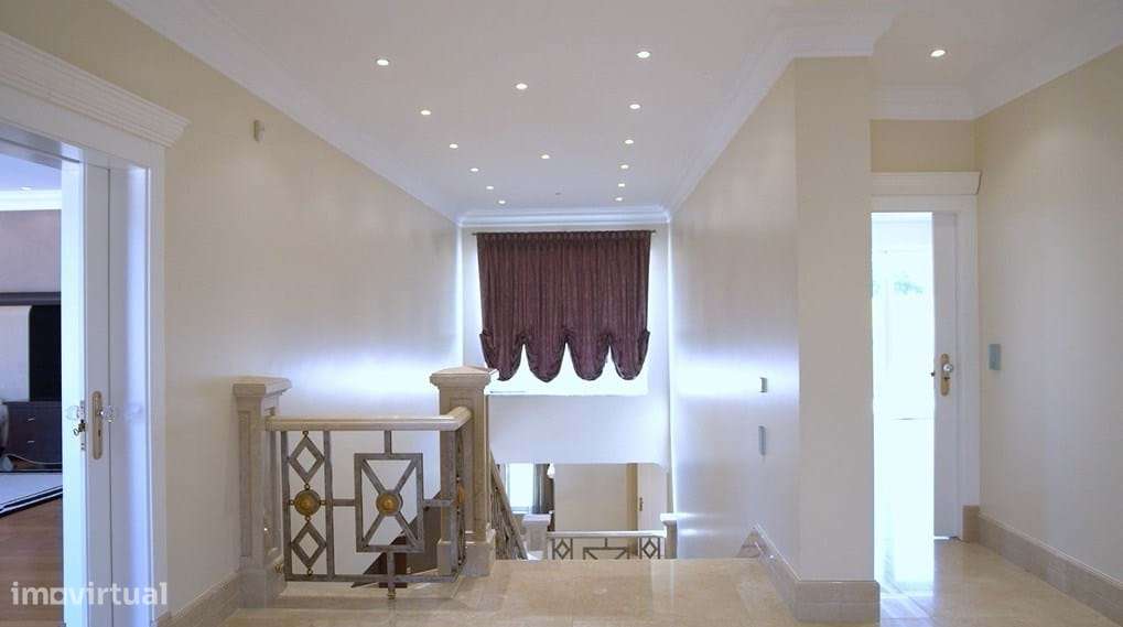 Villa exclusiva com vista para a serra de Sintra - Várzea de Sintra, S-30